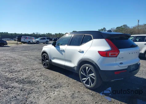 2020 Volvo Xc40 T4 R-Design from USA, damaged, VIN YV4AC2HMXL2284418